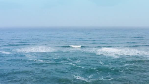 Ocean waves on stormy ocean — Video Stock