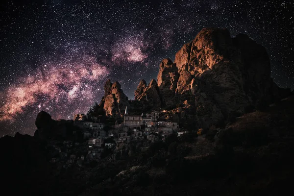 Pentidattilo antik Calabria köyü İtalya