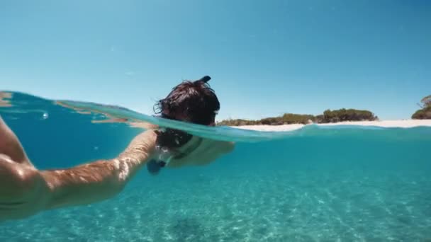 Selfie Snorkling Och Gratis Dykning Vatten — Stockvideo