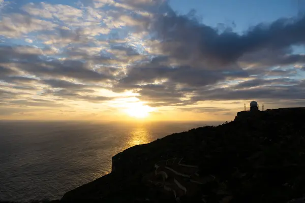 Puesta Sol Con Nubes Mar Malta —  Fotos de Stock