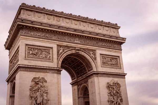 Триумфальная Арка Париже Переднем Плане Закате — стоковое фото