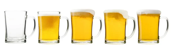 Set Bicchieri Birra Con Birra Ambrata Isolata Sfondo Bianco — Foto Stock