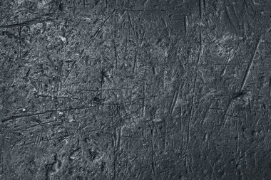 Sert metal yüzey çizilmelere ve ezik.