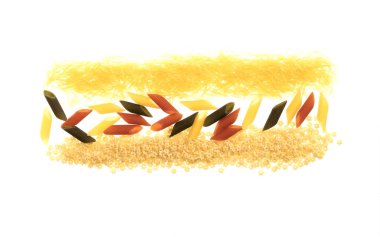 Kırmızı, sarı ve yeşil renkli çok renkli makarna, organik kare arkaplan