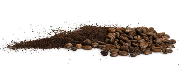 白い背景に隔離された粉 インスタントコーヒー 豆の山 — ストック写真