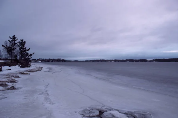 Ülkede kış manzarası