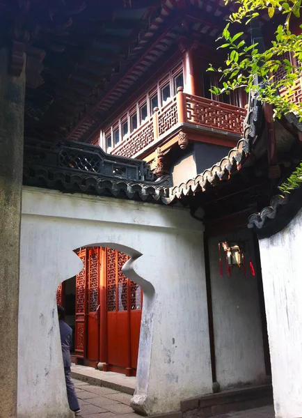 中国のお寺への入り口 — ストック写真