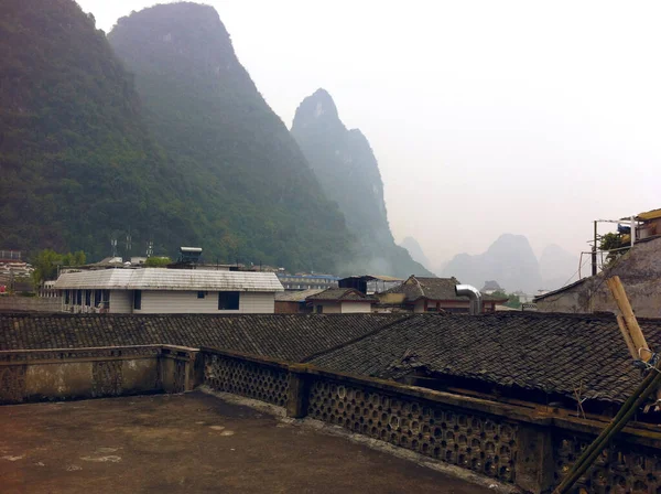 Pohled Střechu Hor Okrese Yangshuo — Stock fotografie