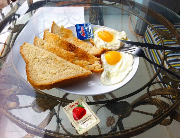 Colazione Con Uovo Pane Tostato — Foto Stock