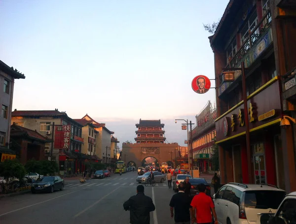 Vista Rua Com Pagode Chinês — Fotografia de Stock