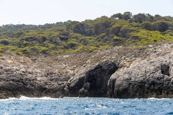 Talya Nın Puglia Kentindeki Tremiti Adaları Nın San Domino Adasının — Stok fotoğraf