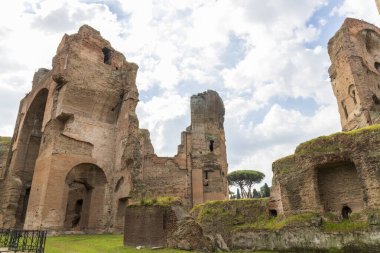 Roma 'nın tarihi merkezinde Caracalla Hamamları (Terme di Caracalla)