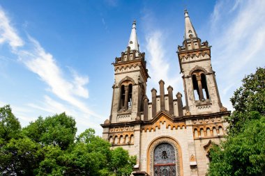 Batum Katedrali Tanrı 'nın Annesi, Meryem Ana' nın Doğumu Katedrali, Gürcistan 'ın batısındaki Neo-Gotik Kilisesi.