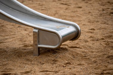 Yağmurdan sonra nem kayar