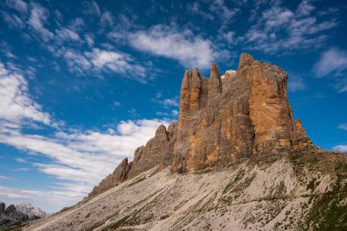 Tre Cime di Lavaredo 'nun panoramik manzarası, Dolomitler