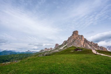 Dağlarda turistler, Giau Geçidi İtalya