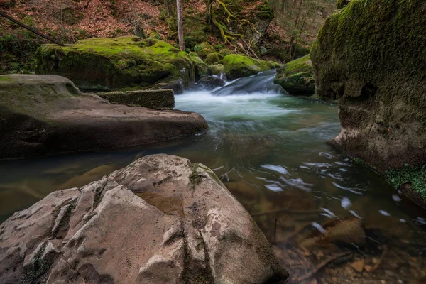 Vattenfall Skogen Hösten Irrel Vattenfall — Stockfoto