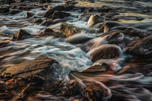 흐르는 흐르는 장시간 — 스톡 사진