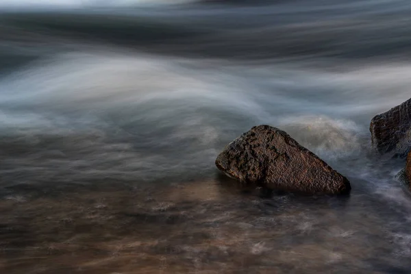 Almanya Gün Batımında Uzun Bir Nehir Manzarası — Stok fotoğraf