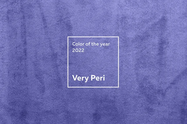 Tarjeta con color muy peri violeta sobre fondo blanco — Foto de Stock