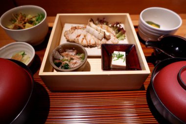 Sağlıklı domuz bifteği, Tokyo Japonya