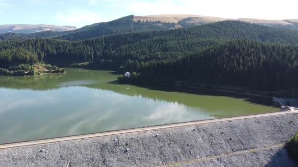 Luchtfoto Bergen Natuur Meer Mooi Landschap — Stockvideo