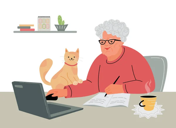 Starší Žena Sedí Stolu Notebookem Píše Sešitu Roztomilá Kočka Vedle — Stockový vektor