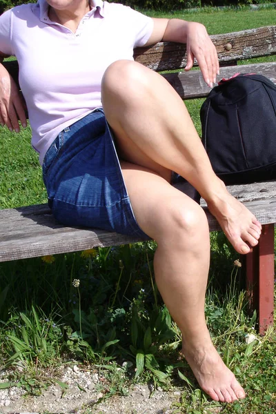 Ноги Красивой Женщины Эротической Позе — стоковое фото