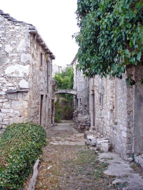 Eski Akdeniz köyünde taş evler