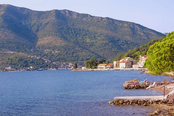 Gyönyörű Mediterrán Táj Napos Őszi Napon Montenegró Adriai Tenger Kilátás — Stock Fotó