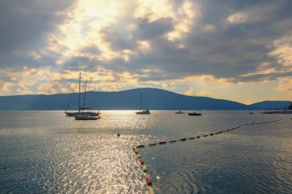 Puesta Sol Hermoso Paisaje Mediterráneo Montenegro Mar Adriático Vista Bahía — Foto de Stock