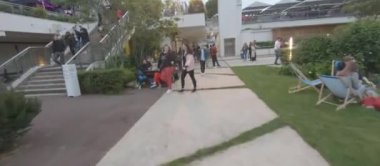 FPV Drone 'uyla Bir Olay Üzerinde Uçmak
