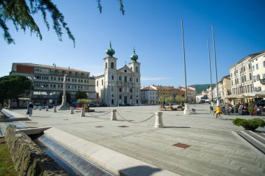 Gorizia, İtalya. 10 Mayıs 2021 Gorizia 'nın tarihi merkezinde Vittoria Meydanı.