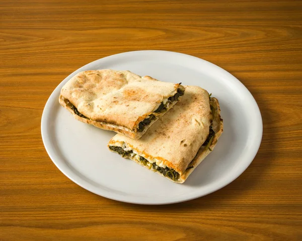 Teller Mit Traditionellem Italienischen Panuozzo Sandwich Aus Kampanien Street Food — Stockfoto