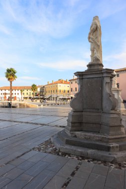 Palmanova _ italy. August 17, 2022 statue in the large square in Palmanova