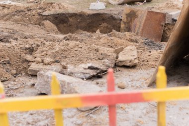 Yeraltı tesislerinin tamiri. Sokaktaki Boru Hattı 'nın Değiştirilmesi