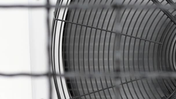 Rotating blades for heating, ventilation and air conditioning. video slow motion close-up — Vídeo de Stock