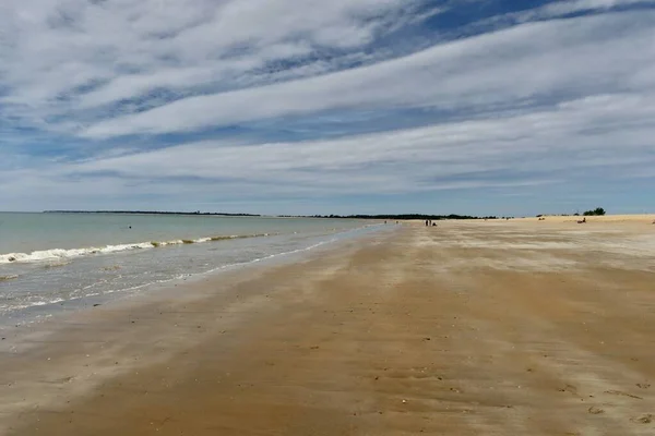 Plage Dunes Océan Avec Ciel Bleu — Photo