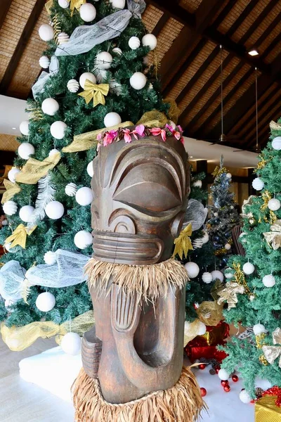 Fransız Polinezyası 'ndan Tahta Tiki heykeli 