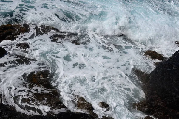 Olas Chocando Playa —  Fotos de Stock