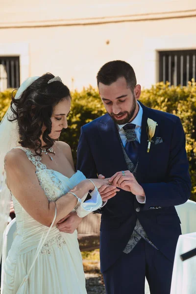 Bride Groom Put Wedding Rings Getting Married — Stockfoto