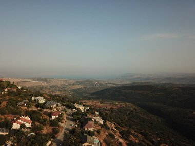 İsrail Amirim 'den alınan Celile Denizi' nin insansız hava aracı görüntüsü..