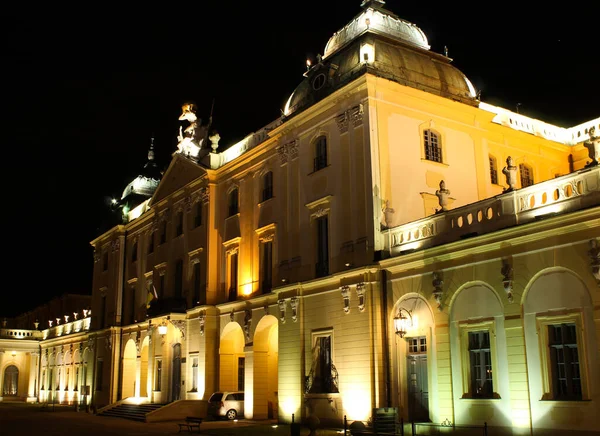 Bialystok Poland.Gece Branicki Sarayı 'nı aydınlattı..
