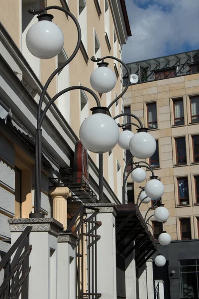 2022 Bialystok Poland Lanternas Frente Café Centro Cidade — Fotografia de Stock
