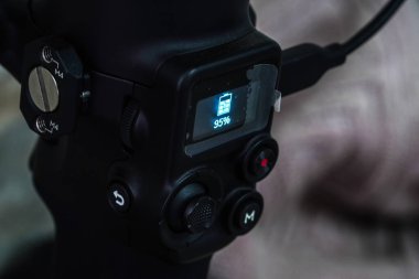 Zımbırtı, kamera ve video eklentilerini yüklüyor