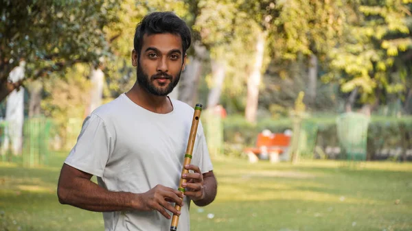 Bansuri Player Playing Music Sunshine Park Indian Flute Player — Φωτογραφία Αρχείου