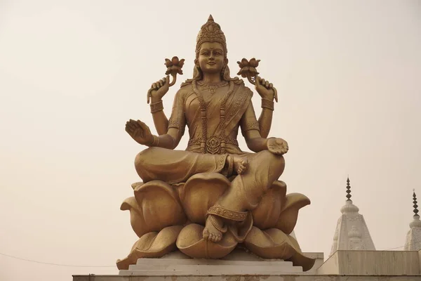 Maha Lakshmi Estatua Devi Imagen — Foto de Stock