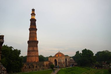 Kutub Minar- Kutup Minar Yolu, Delhi