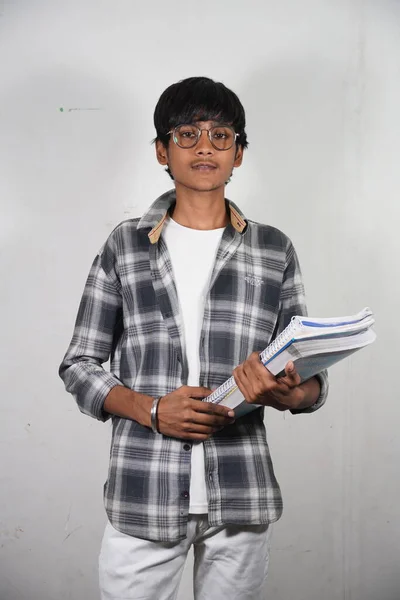Indischer Student Mit Büchern Und Tasche Für College Studenten — Stockfoto