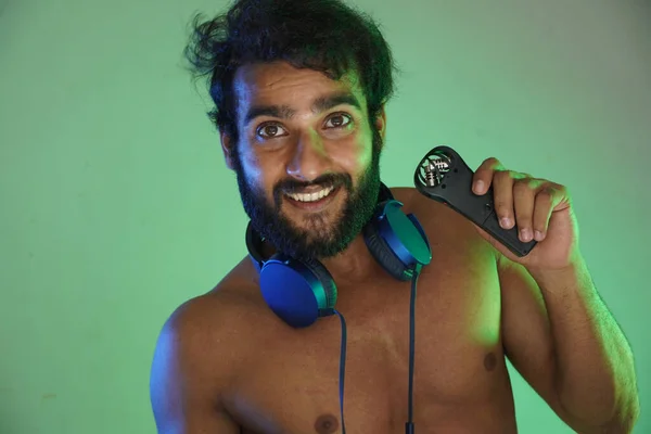 Blogger Hombre Con Micrófono Auriculares — Foto de Stock